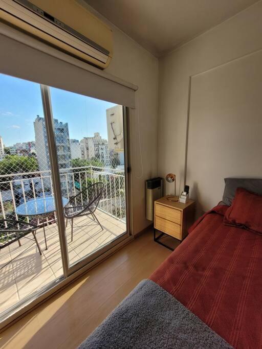 Luminoso Y Comodo Departamento Con Balcon Apartamento